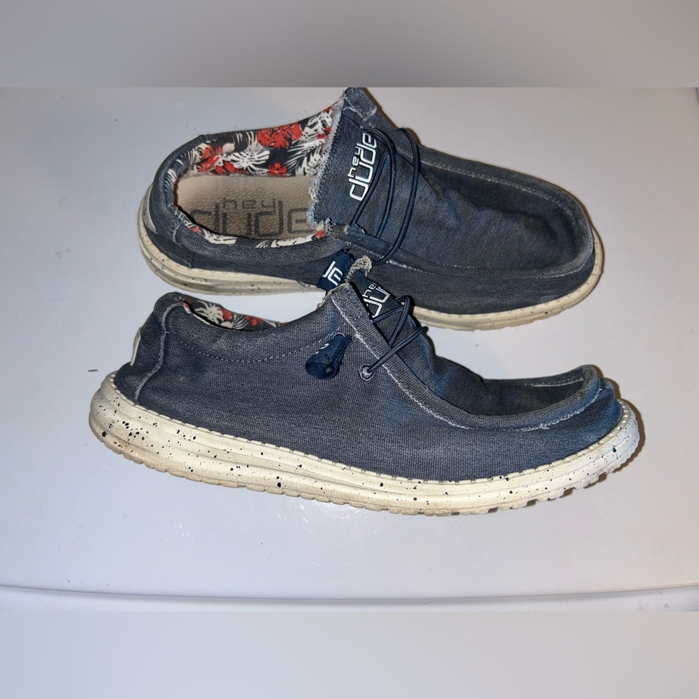 Hey Dude Mens Wally Canvas slip ons, size 11 - Picture 11 of 11